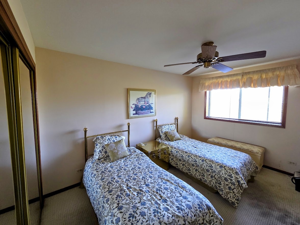 1S150 Spring Road Oakbrook Terrace IL 60181