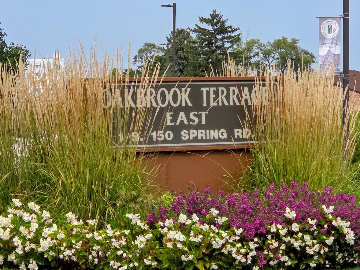 1S150 Spring Road Oakbrook Terrace IL 60181