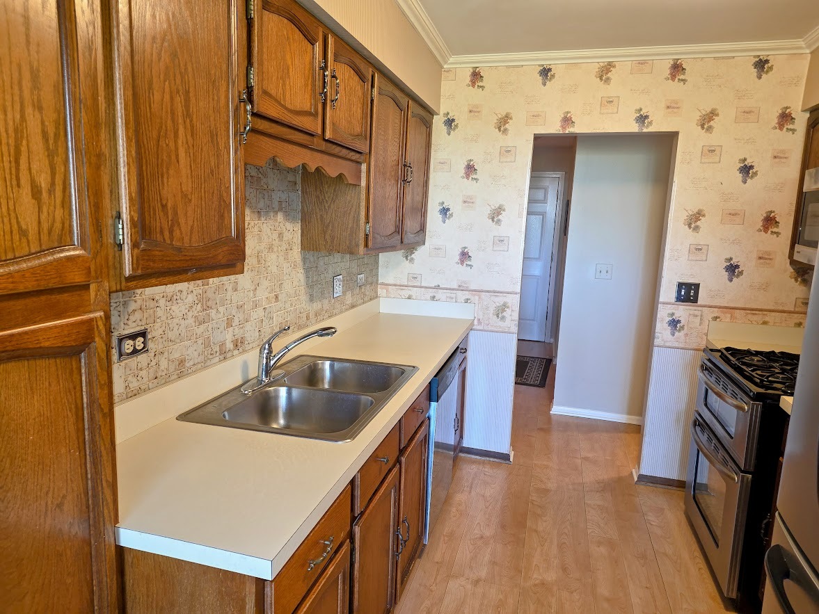 1S150 Spring Road Oakbrook Terrace IL 60181