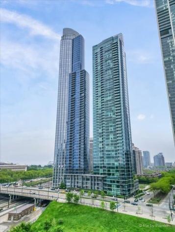 1211 South Prairie Avenue Chicago IL 60605
