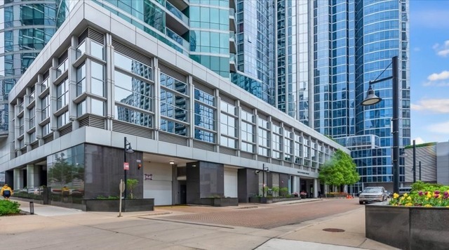 1211 South Prairie Avenue Chicago IL 60605