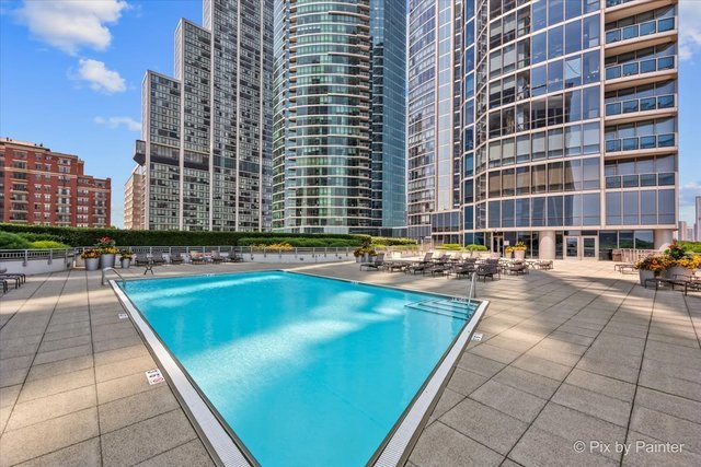 1211 South Prairie Avenue Chicago IL 60605