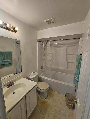 1870 Tall Oaks Drive Aurora IL 60505