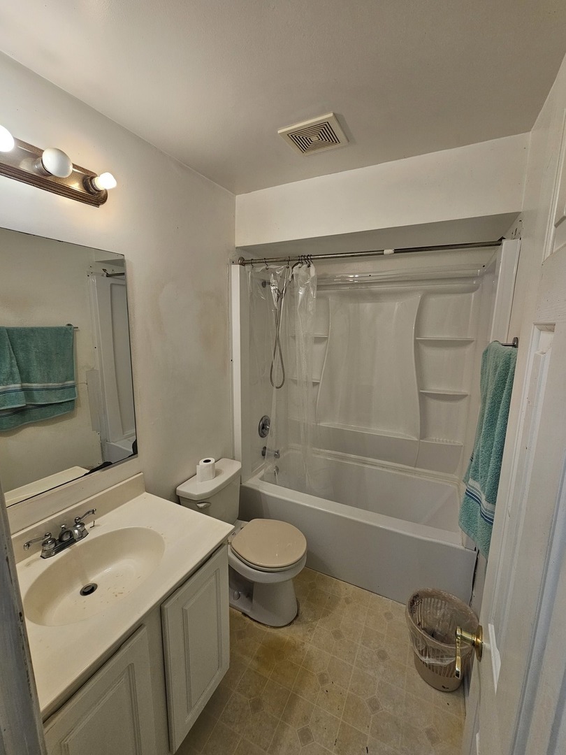 1870 Tall Oaks Drive Aurora IL 60505