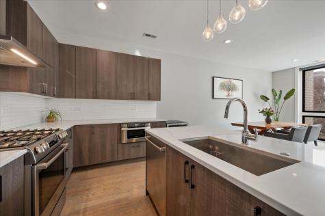2730 West Armitage Avenue Chicago IL 60647