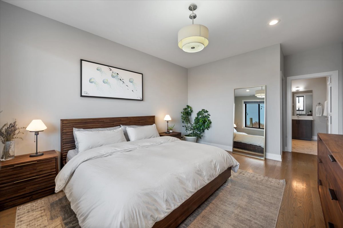 2730 West Armitage Avenue Chicago IL 60647