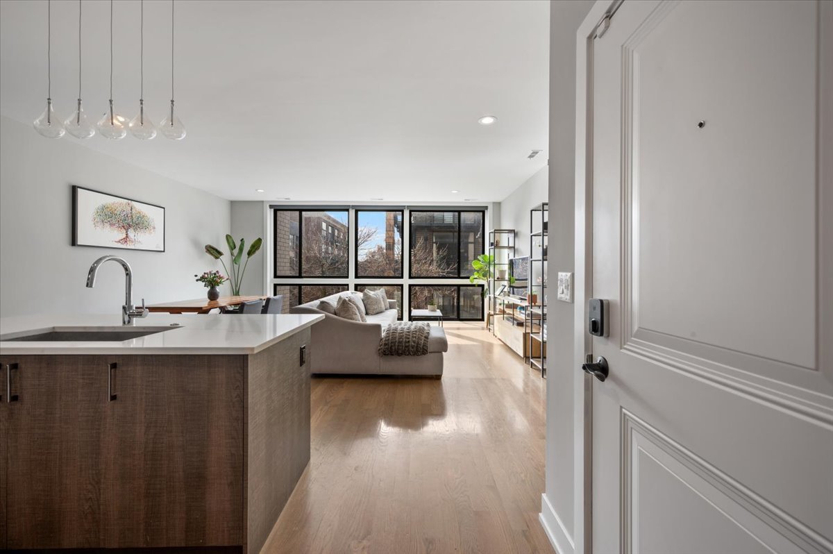2730 West Armitage Avenue Chicago IL 60647