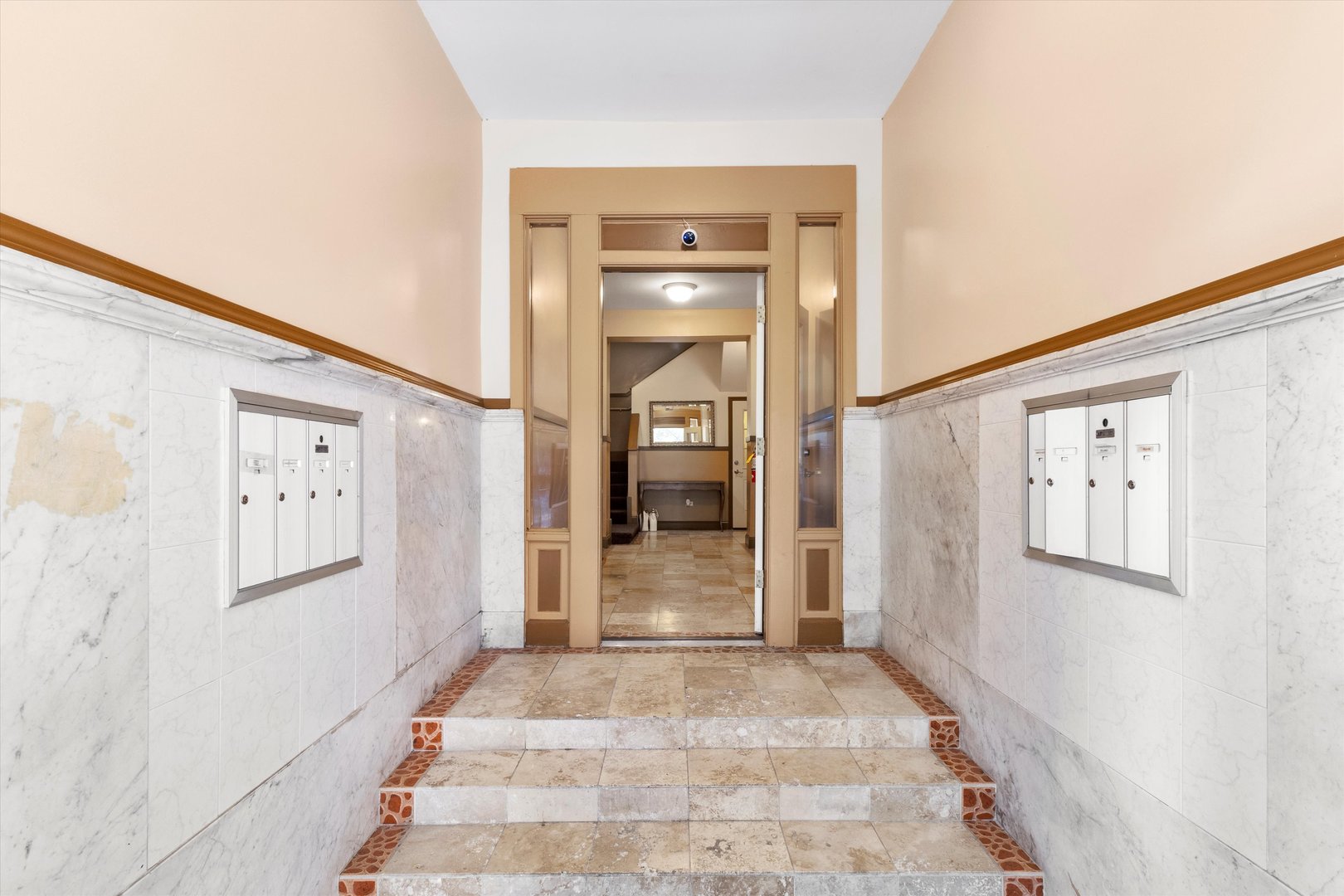 512 East Oakwood Boulevard Chicago IL 60653