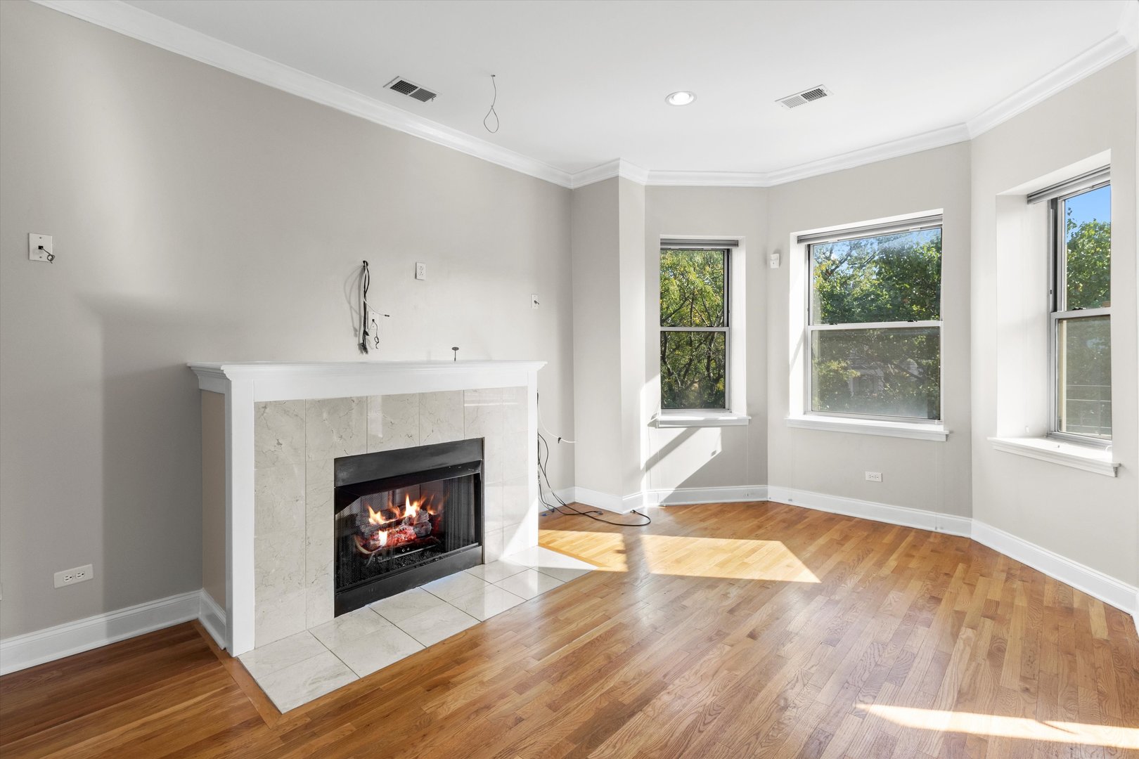 512 East Oakwood Boulevard Chicago IL 60653
