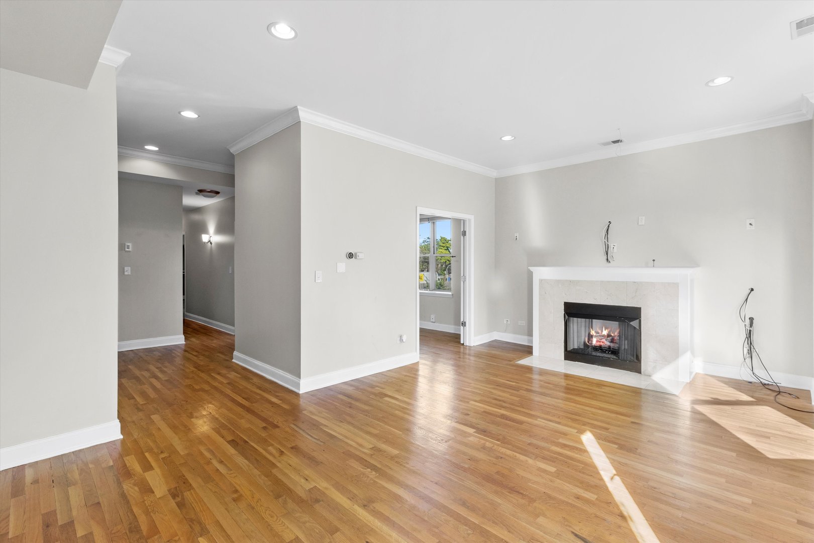 512 East Oakwood Boulevard Chicago IL 60653