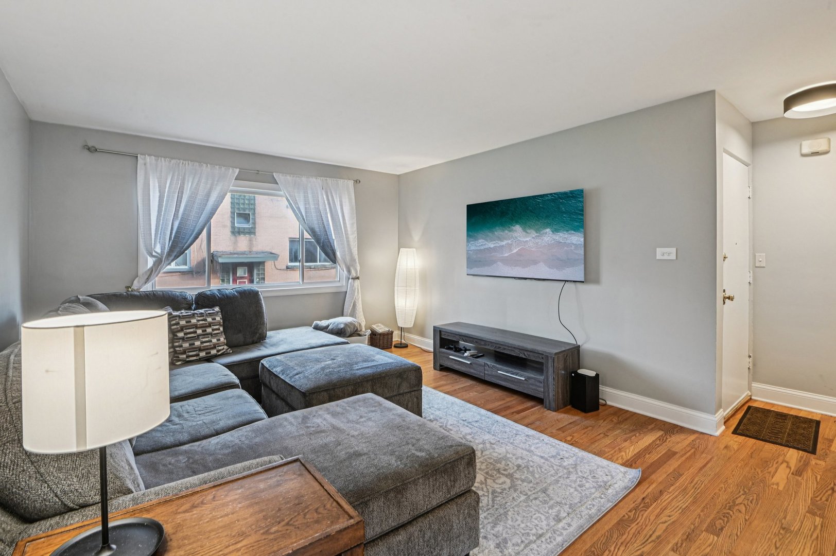 2444 West Berwyn Avenue Chicago IL 60625