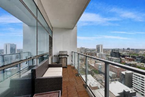 303 West Ohio Street Chicago IL 60654