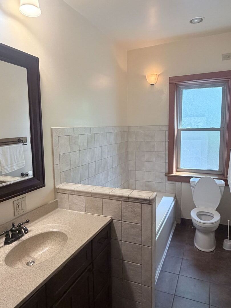 5559 South Blackstone Avenue Chicago IL 60637
