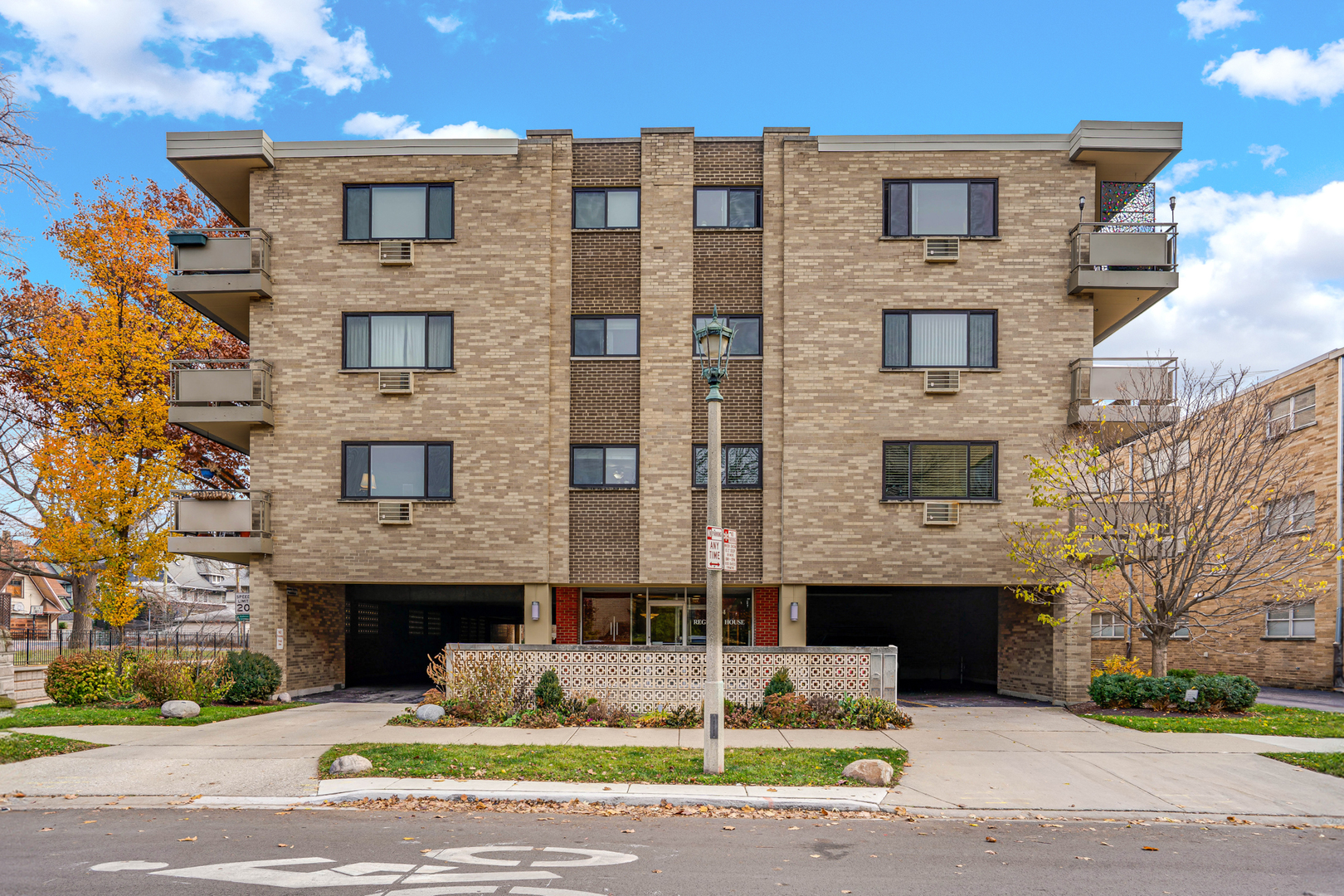 224 North Kenilworth Avenue Oak Park IL 60302