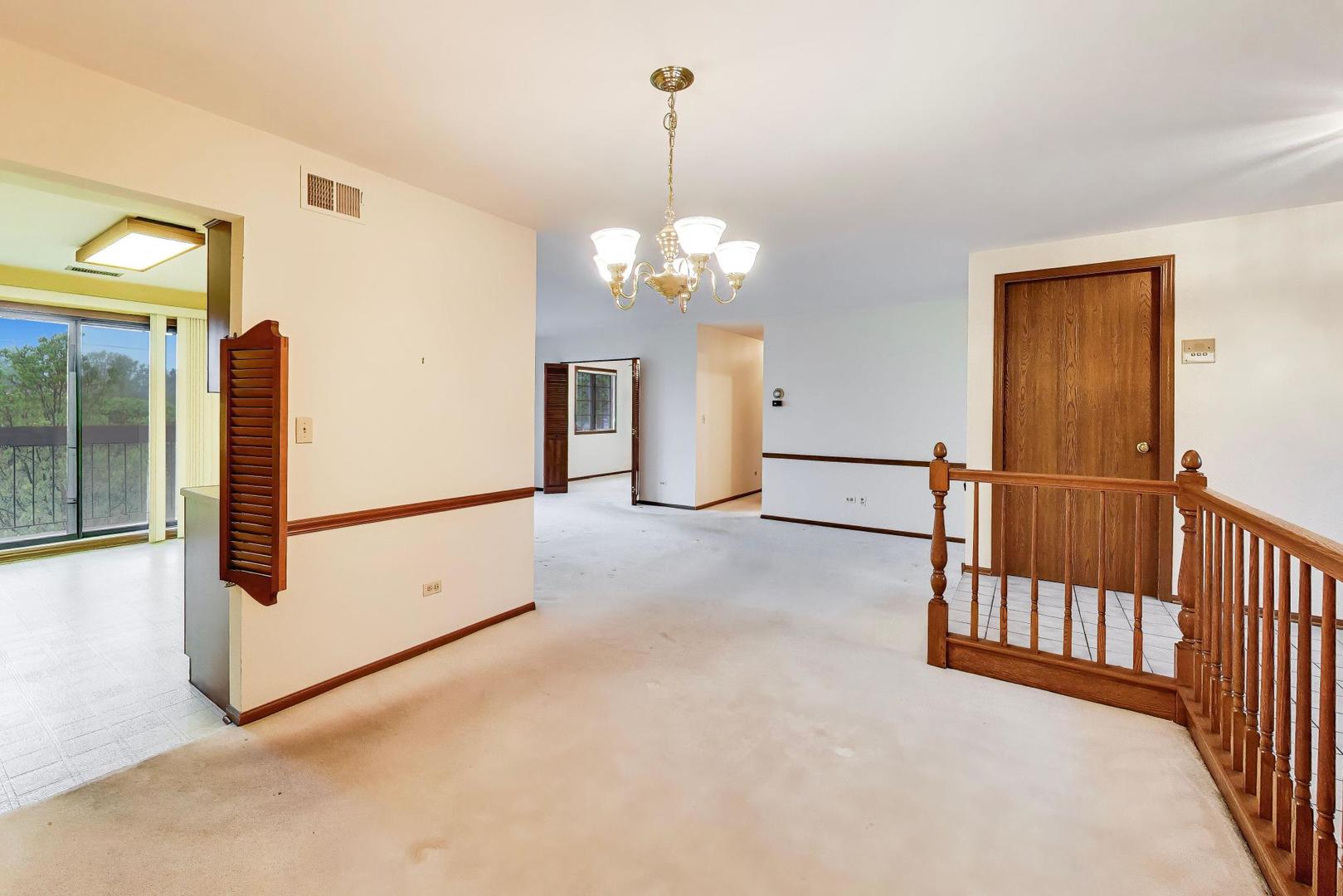 245 Windsor Lane Willowbrook IL 60527