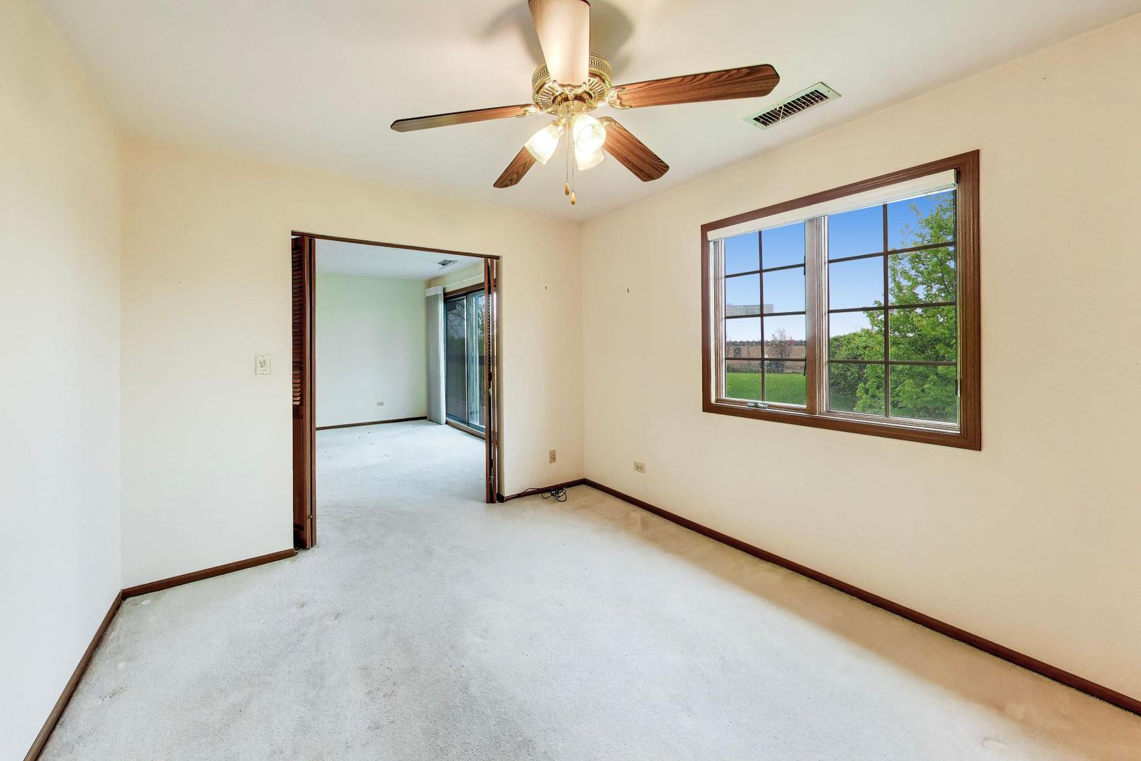245 Windsor Lane Willowbrook IL 60527