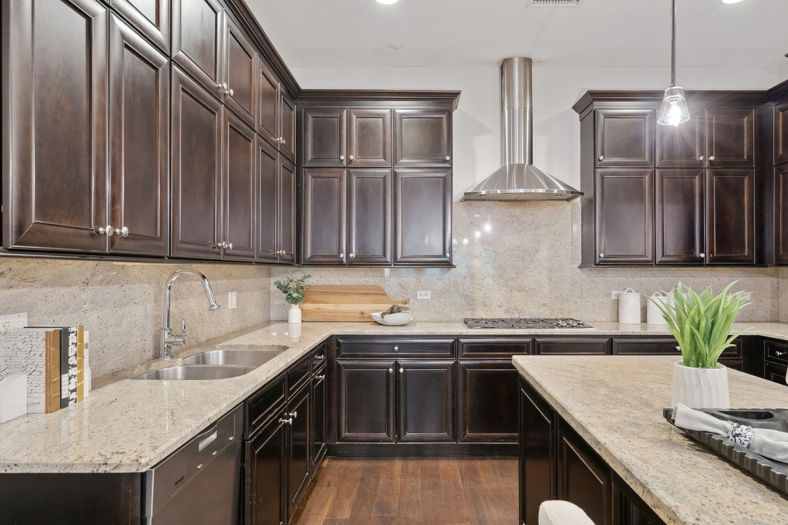 409 East Benton Place Chicago IL 60601