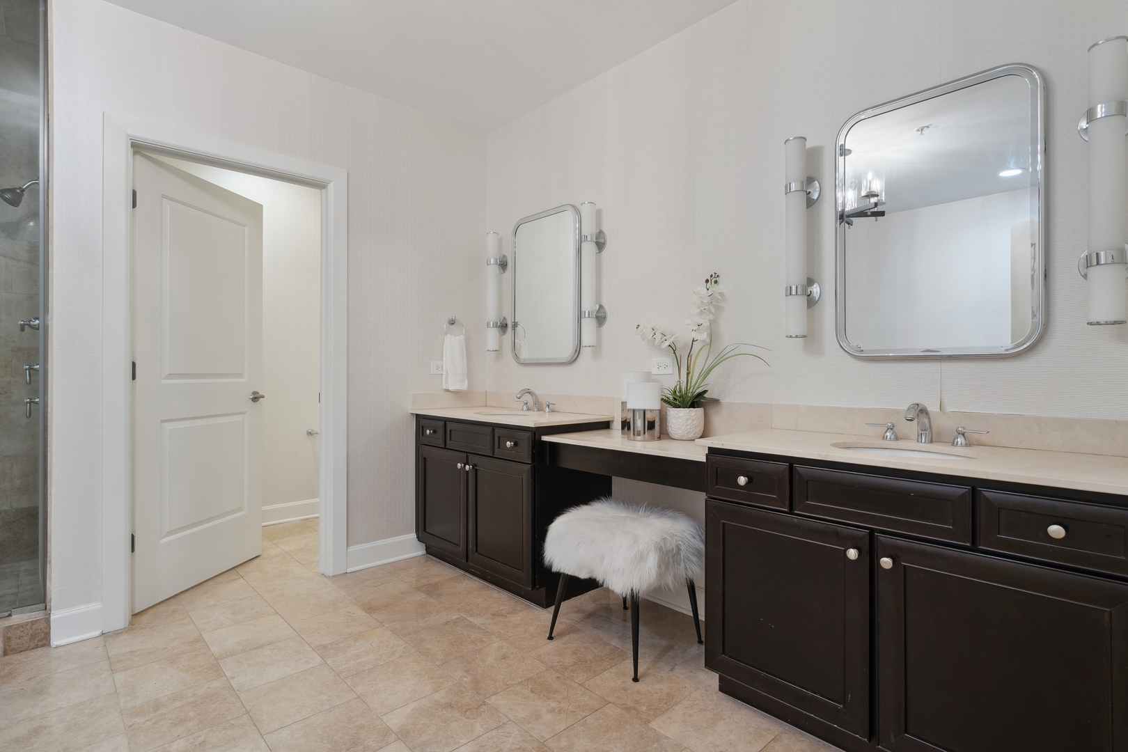 409 East Benton Place Chicago IL 60601
