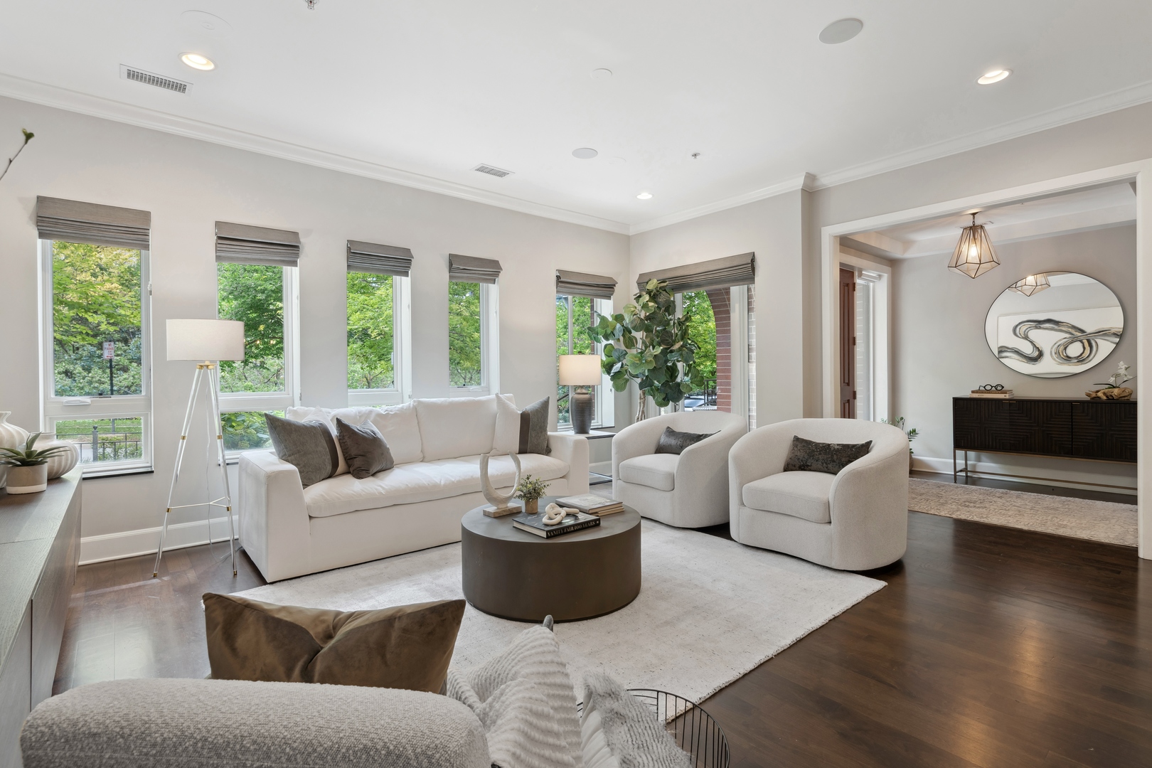 409 East Benton Place Chicago IL 60601
