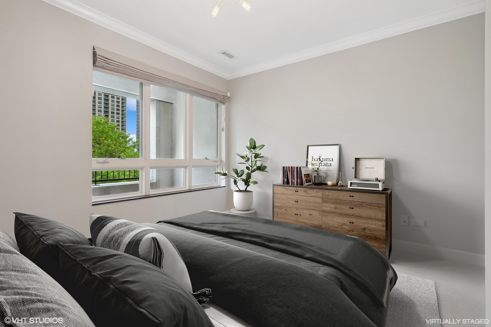 409 East Benton Place Chicago IL 60601
