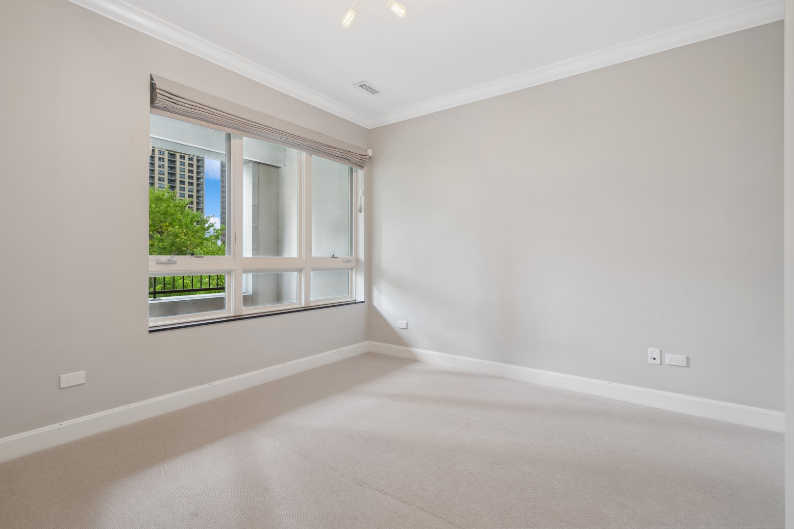 409 East Benton Place Chicago IL 60601