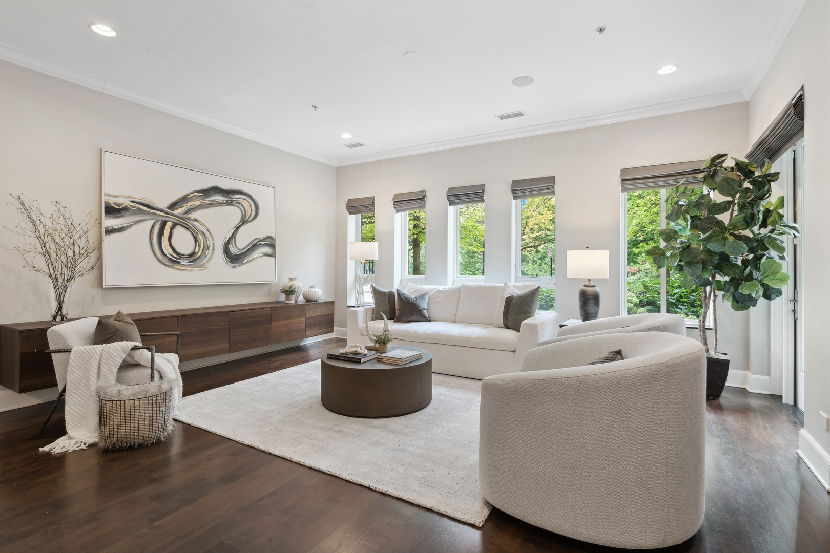 409 East Benton Place Chicago IL 60601