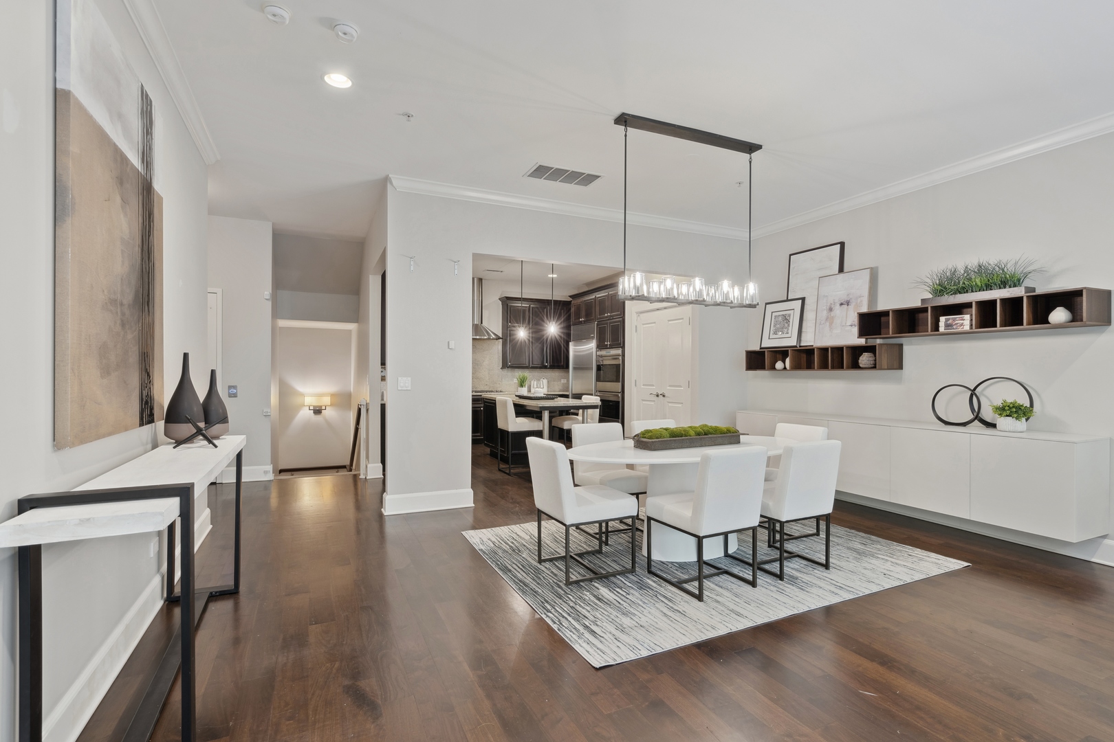 409 East Benton Place Chicago IL 60601