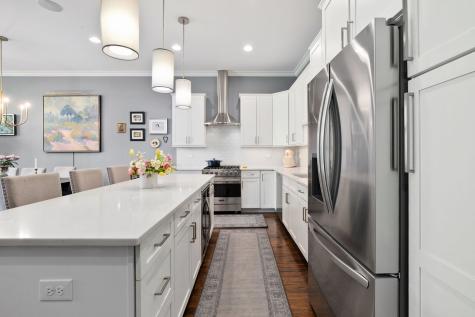 4839 North Damen Avenue Chicago IL 60625