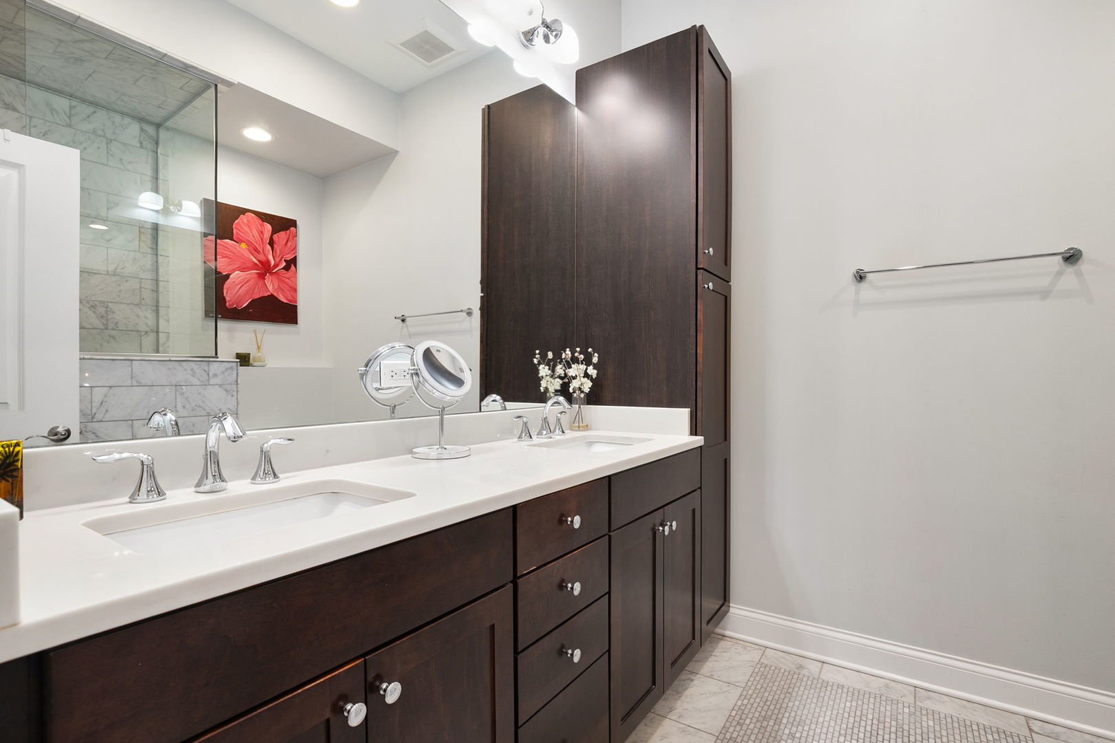 4839 North Damen Avenue Chicago IL 60625
