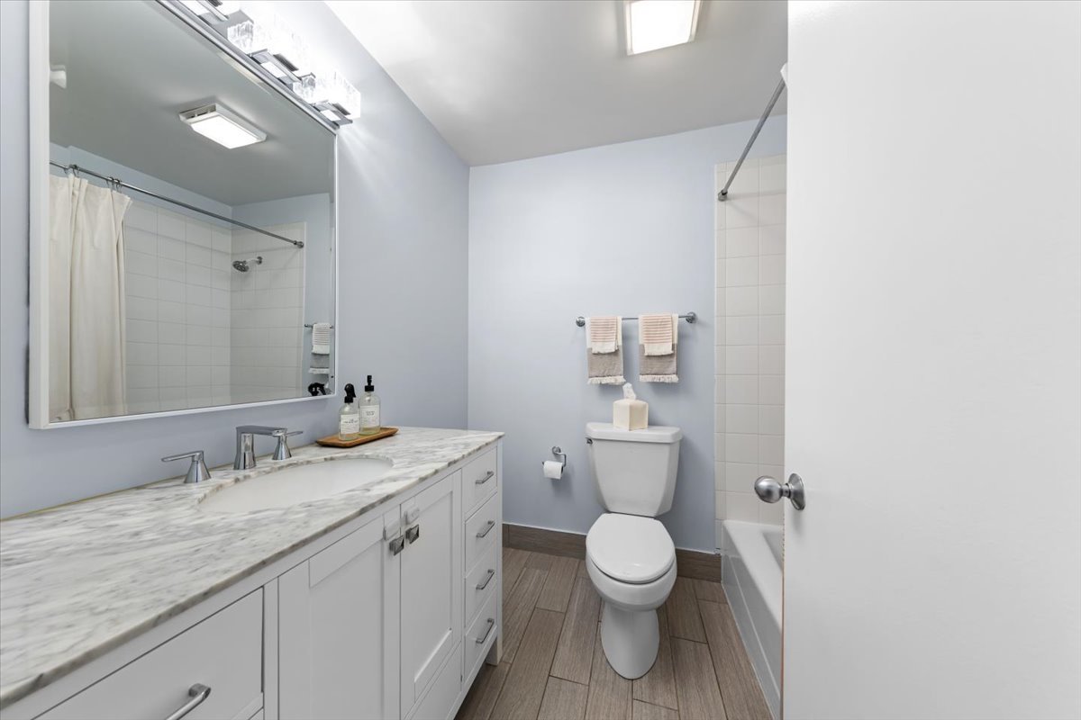 1801 West Diversey Parkway Chicago IL 60614