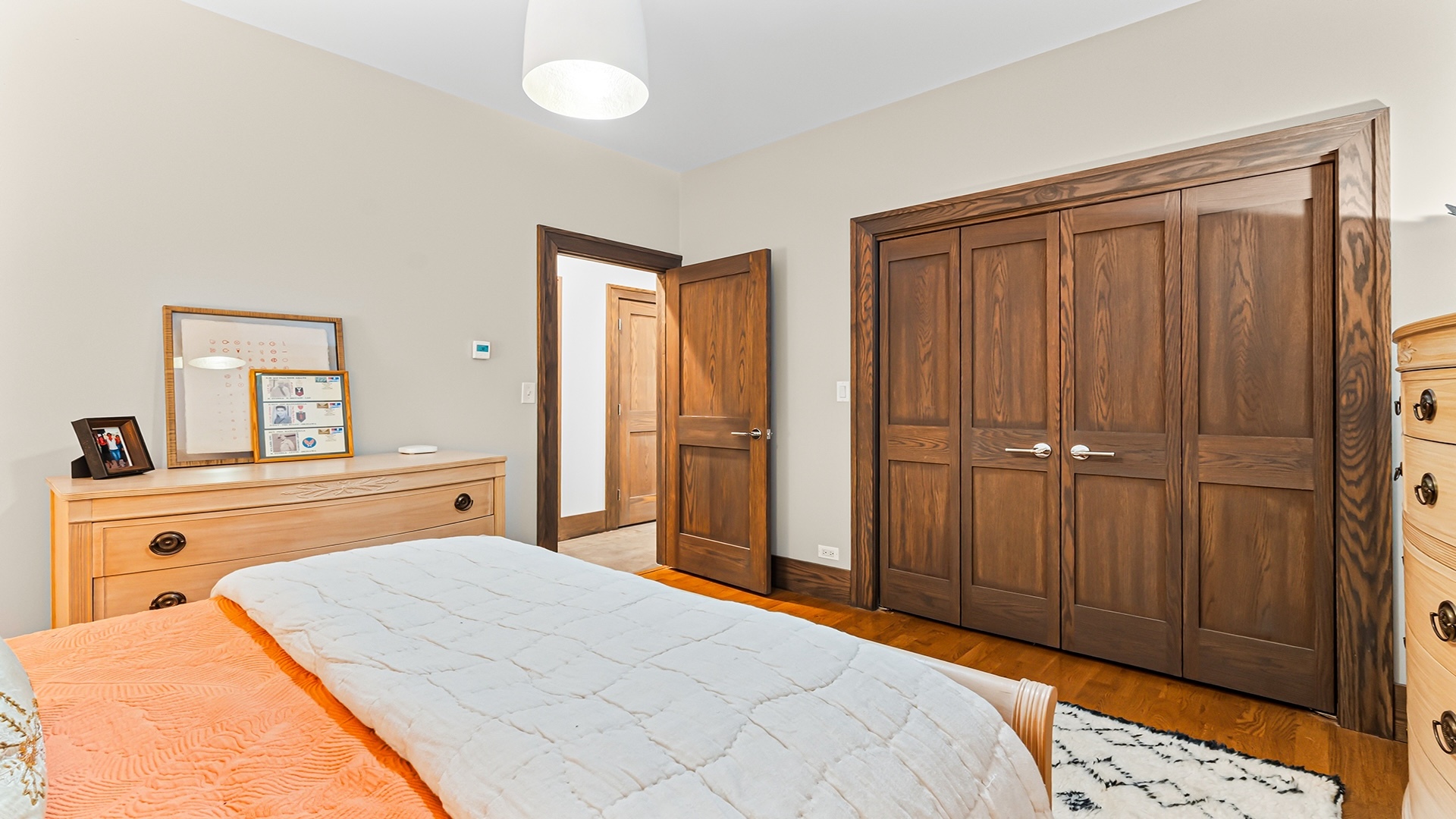 820 West Buckingham Place Chicago IL 60657