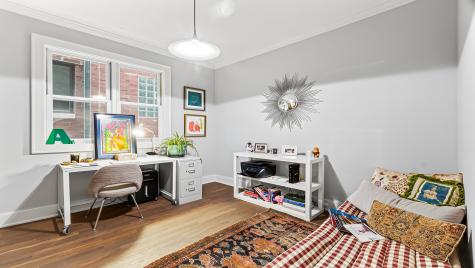 820 West Buckingham Place Chicago IL 60657