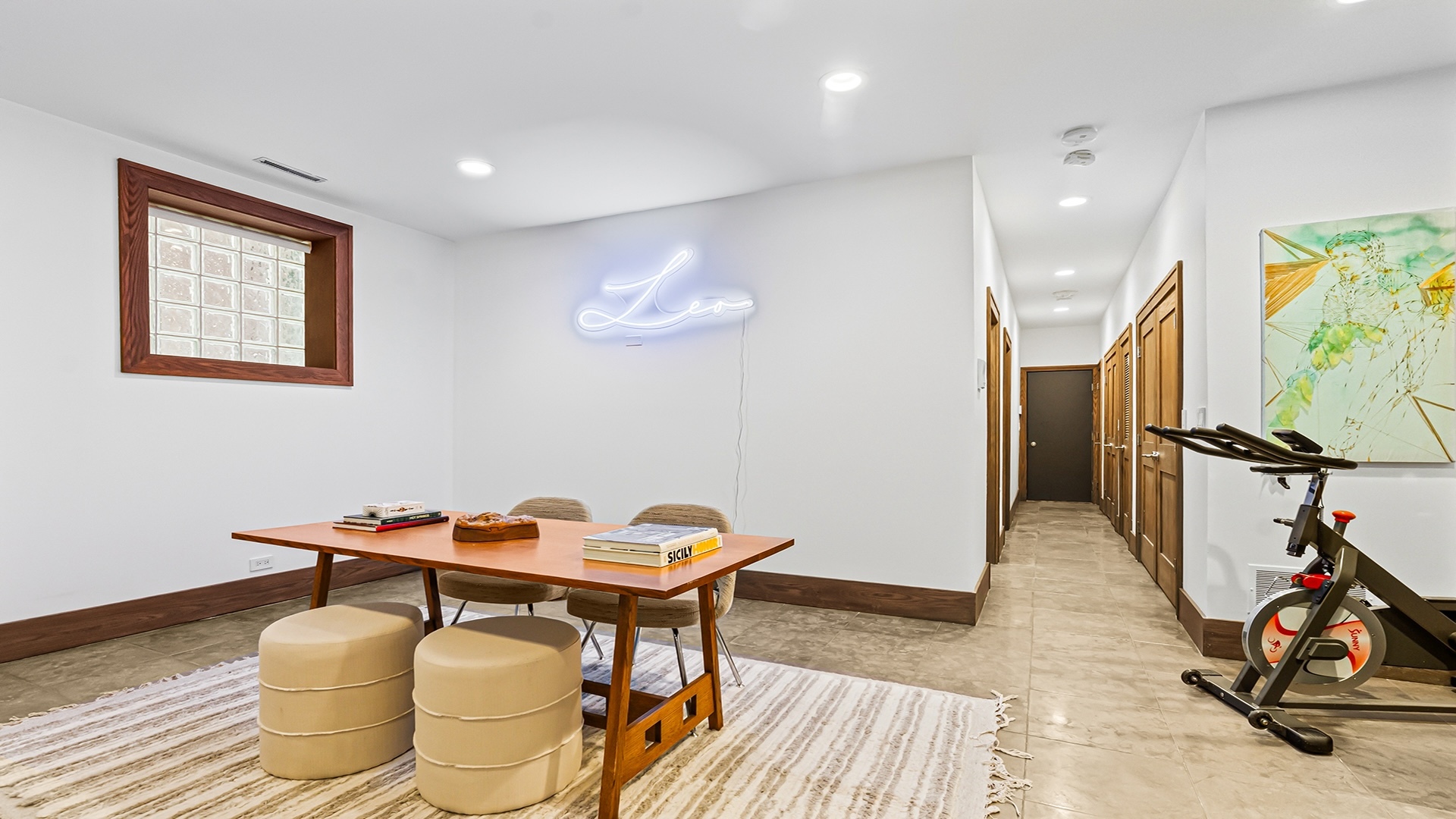 820 West Buckingham Place Chicago IL 60657