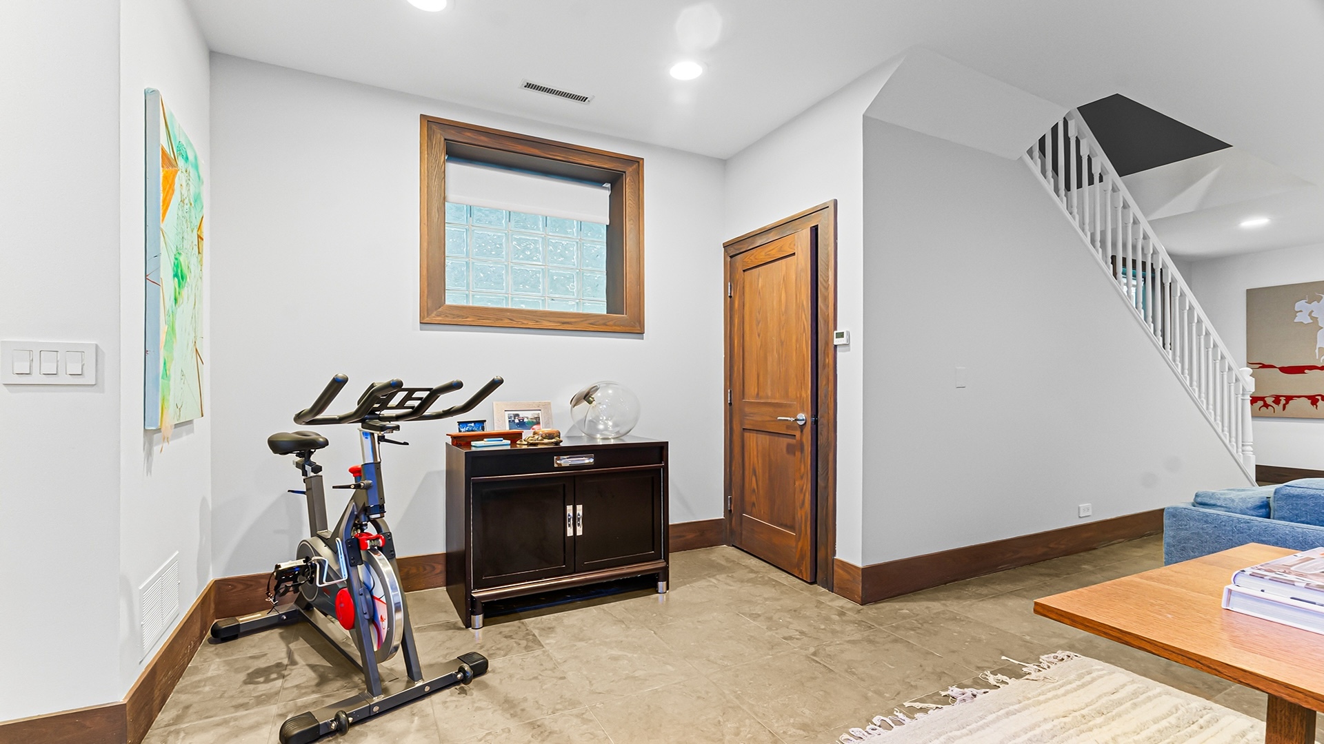 820 West Buckingham Place Chicago IL 60657
