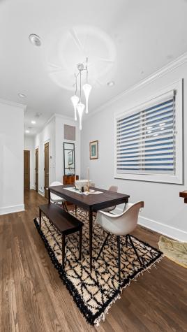 820 West Buckingham Place Chicago IL 60657