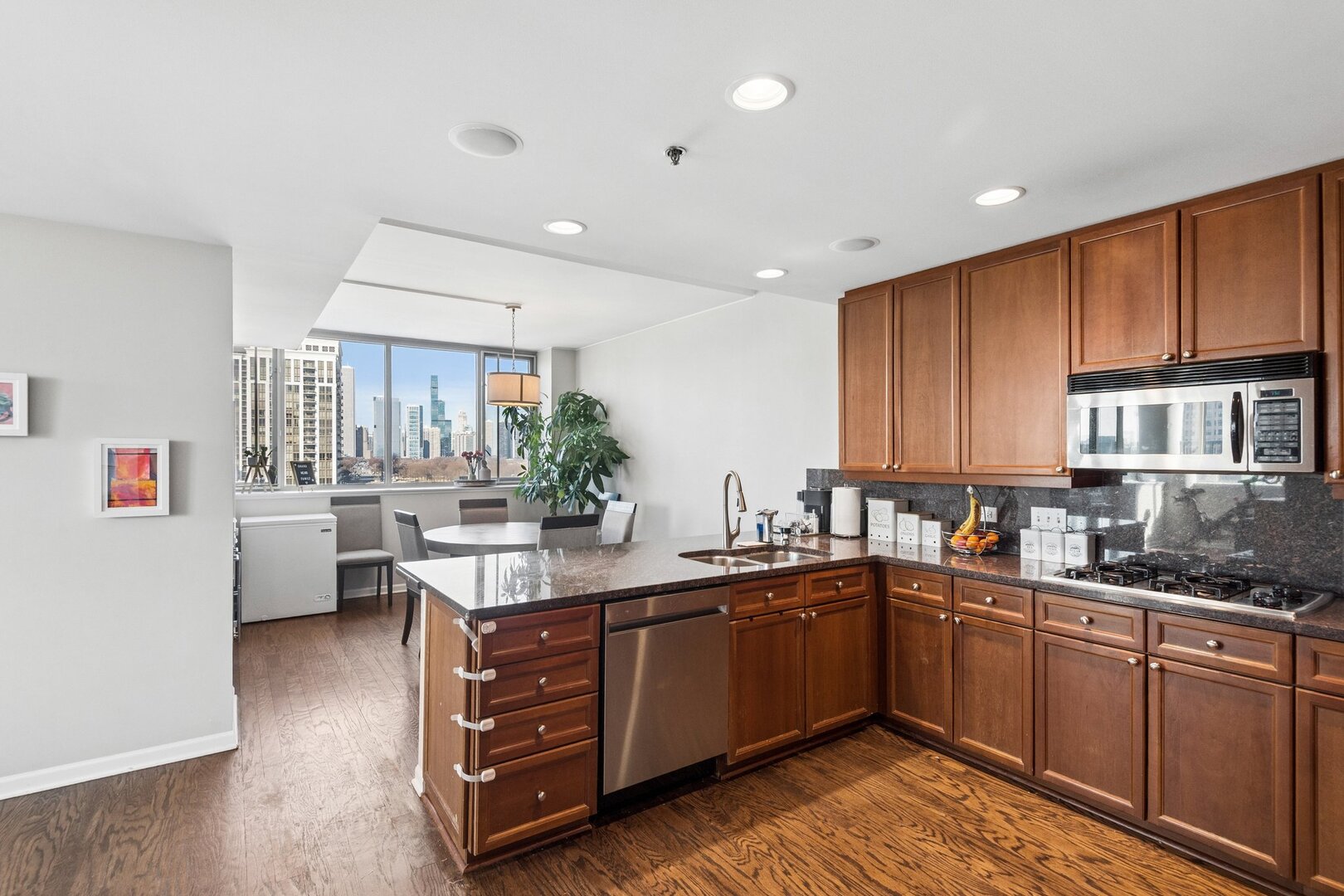 1515 South Prairie Avenue Chicago IL 60605