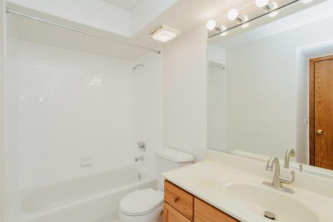 1685 Mill Street Des Plaines IL 60016
