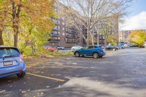 1685 Mill Street Des Plaines IL 60016