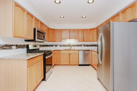 1685 Mill Street Des Plaines IL 60016