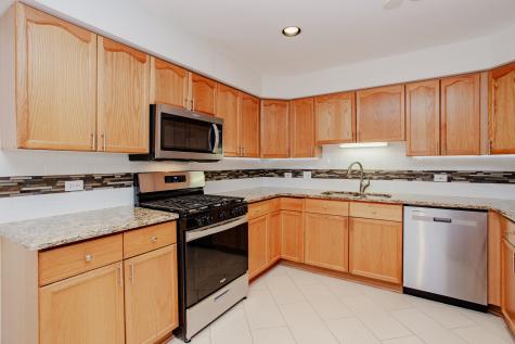 1685 Mill Street Des Plaines IL 60016