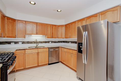 1685 Mill Street Des Plaines IL 60016
