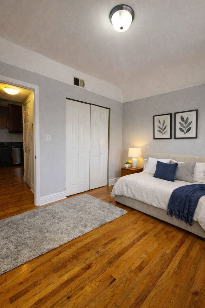 44 North Menard Avenue Chicago IL 60644