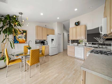 377 Bay Tree Circle Vernon Hills IL 60061