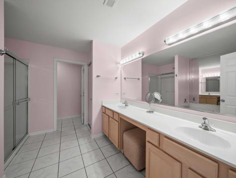377 Bay Tree Circle Vernon Hills IL 60061