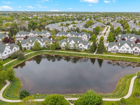 377 Bay Tree Circle Vernon Hills IL 60061
