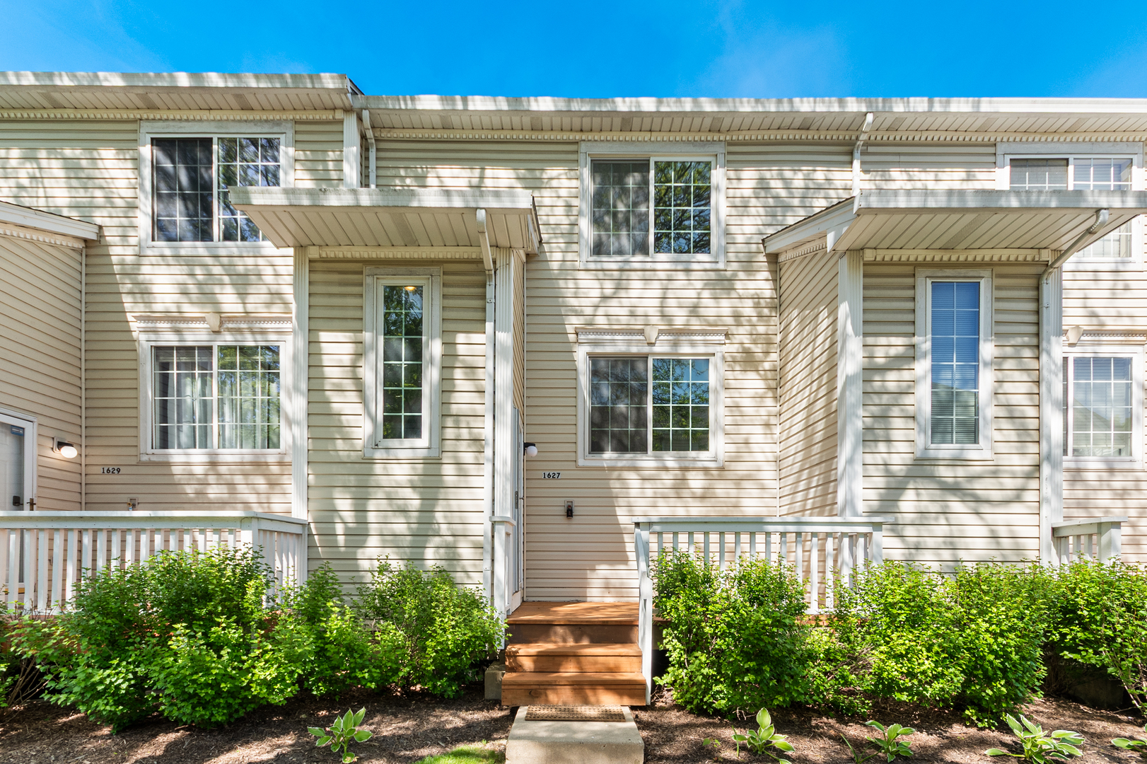1627 Liberty Street Hanover Park IL 60133