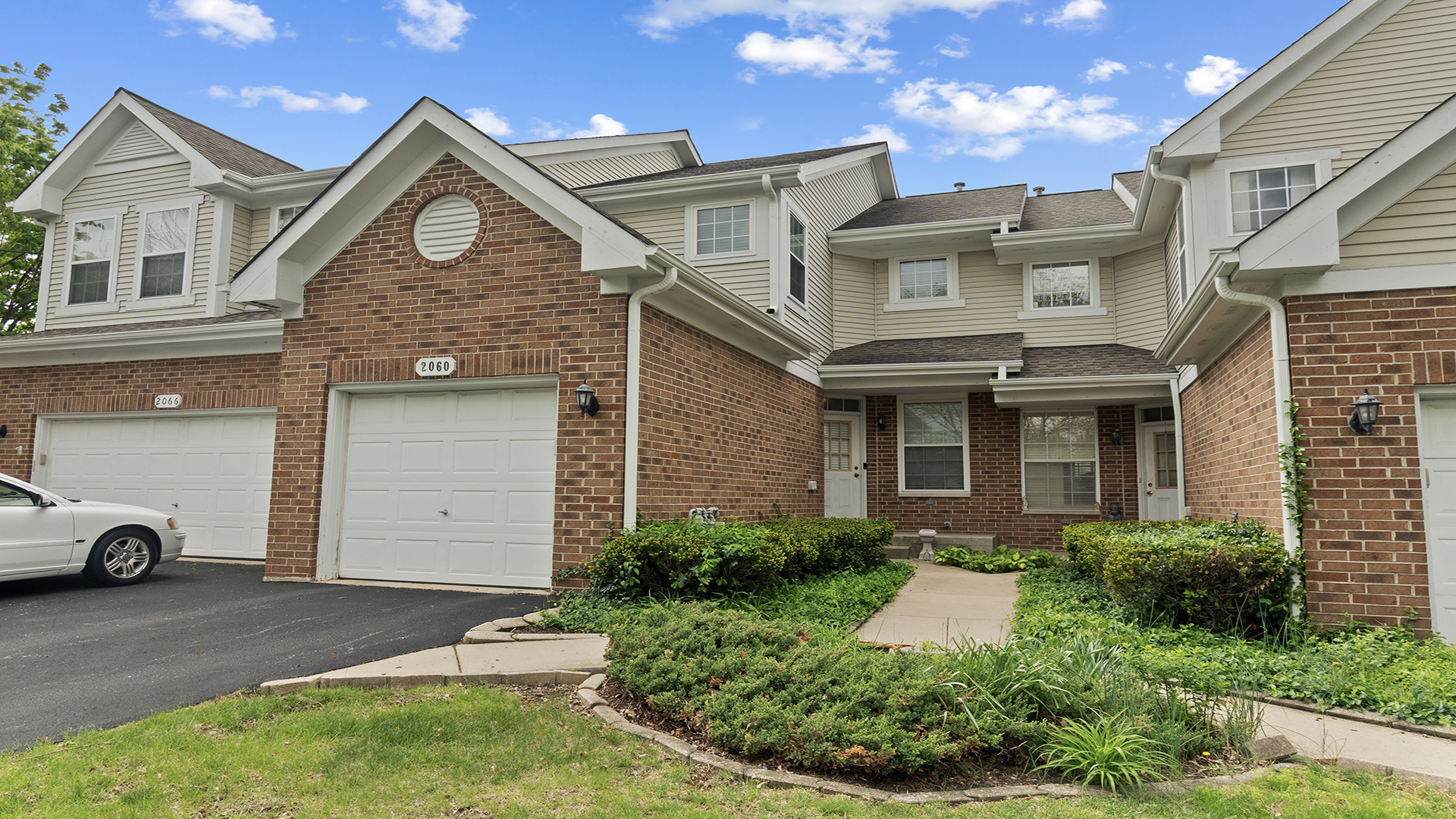 2060 Crossing Court Lombard IL 60148