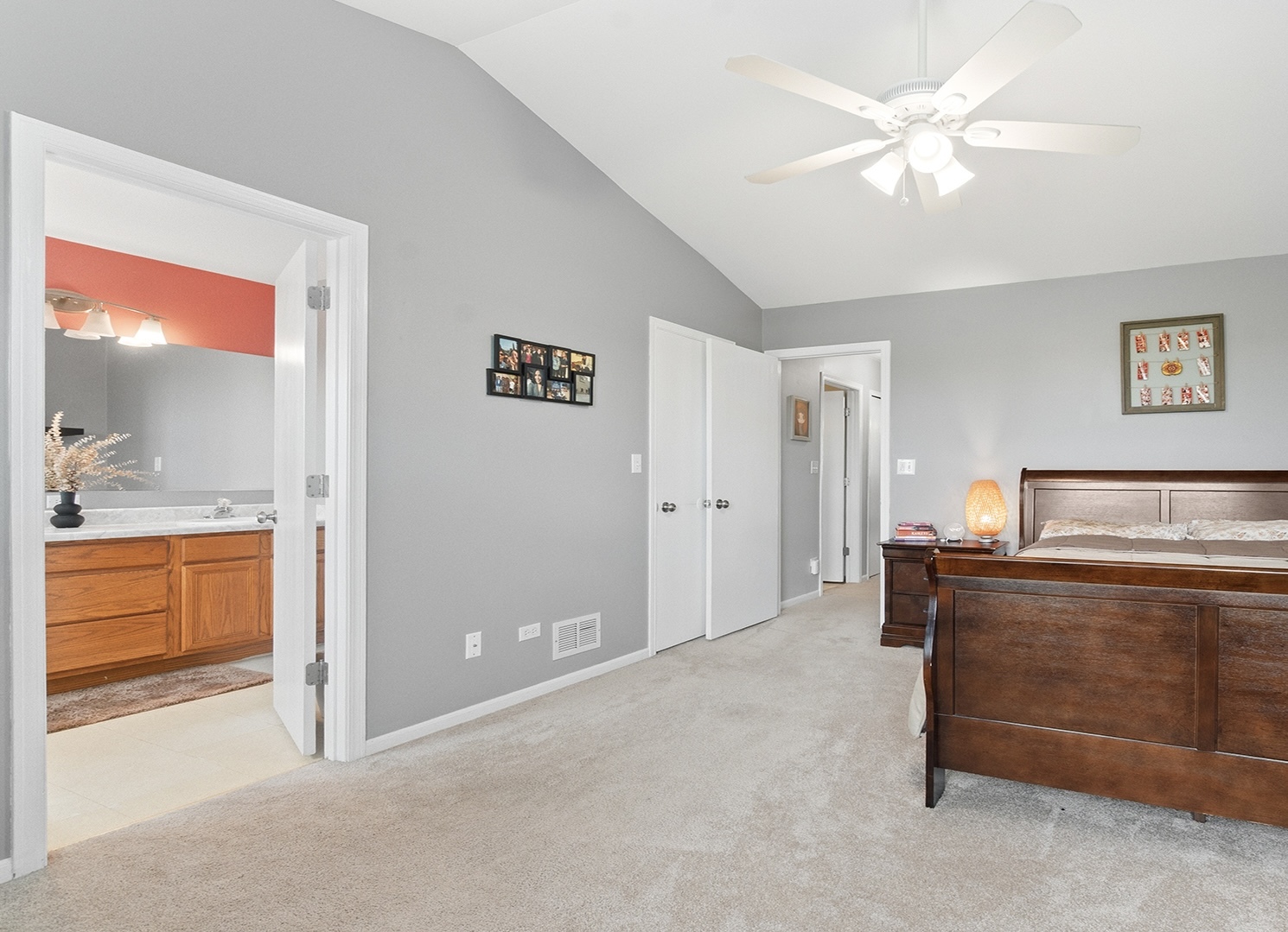 2060 Crossing Court Lombard IL 60148