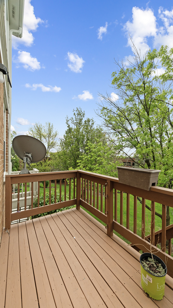 2060 Crossing Court Lombard IL 60148
