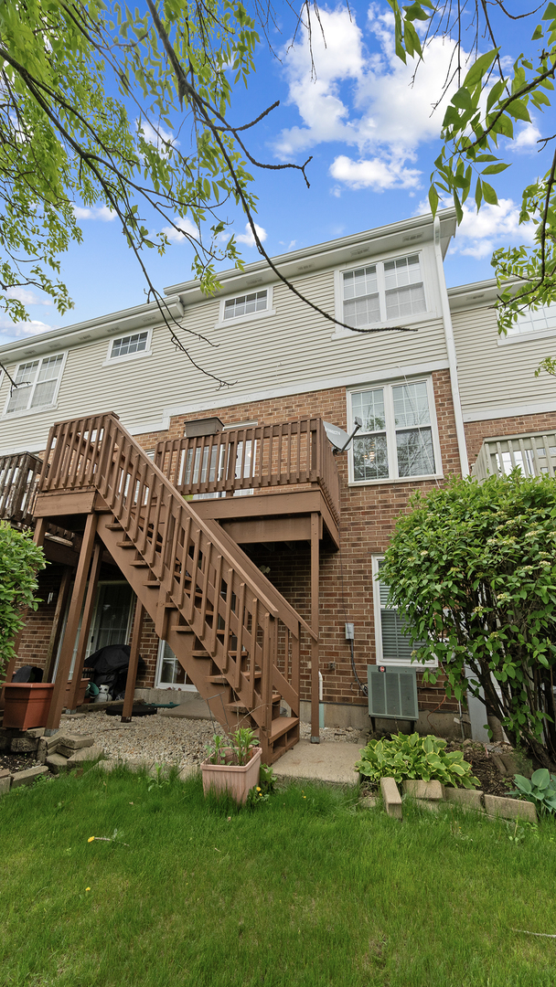 2060 Crossing Court Lombard IL 60148